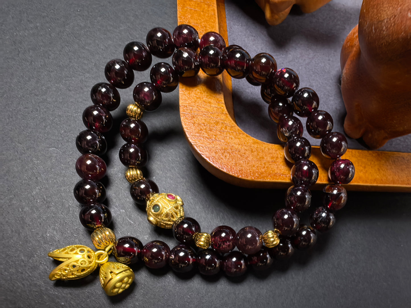 Qiu'er Jewelry · Double Circle Garnet Energy Bracelet | Women's Stone | Healing Energy Bracelet